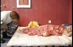 XXX 壊れた車のためにあなたのたわごとを売る ムータン 動画