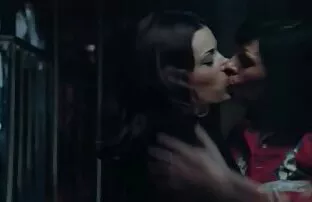 XXX 口の中だけ 動画 アダルト 女子
