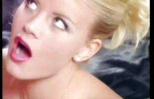 XXX 鶏の売春婦は空腹のラフです エロ 画像 無料 女性