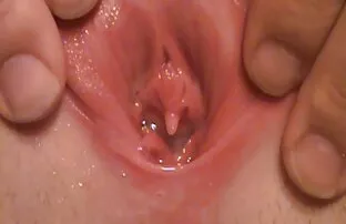 XXX 初ビデオ！ 乗肛門の大きなディルド柄のorgasm 女性 の ため アダルト 動画